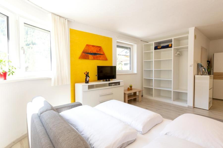 Appartements Fam. Gleinser Mirella Neustift im Stubaital Bagian luar foto