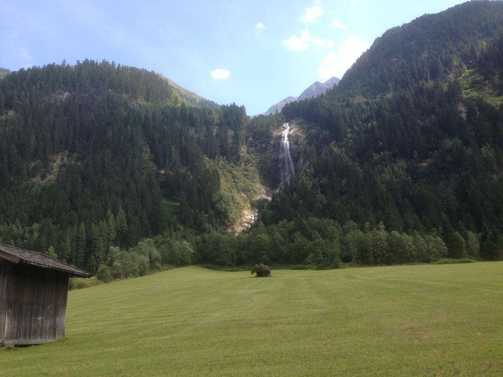 Appartements Fam. Gleinser Mirella Neustift im Stubaital Bagian luar foto